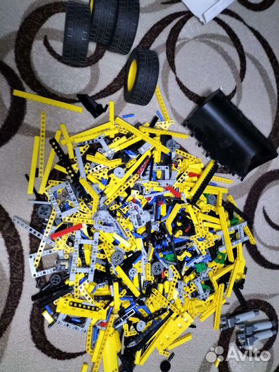 Lego Technic Экскаватор с передним ковшом