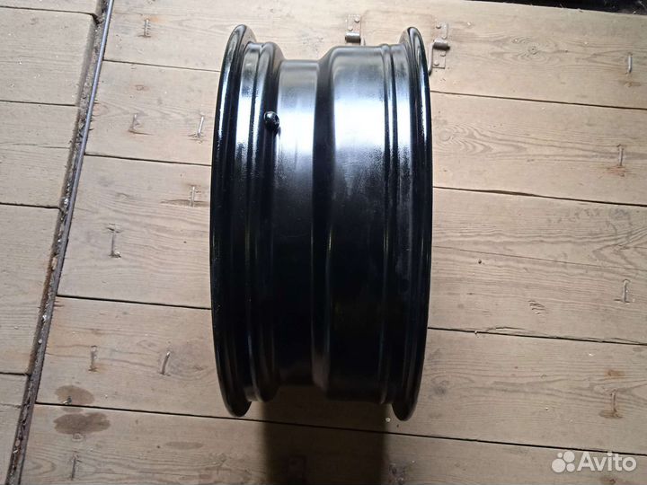 Диск на Renault Duster r16