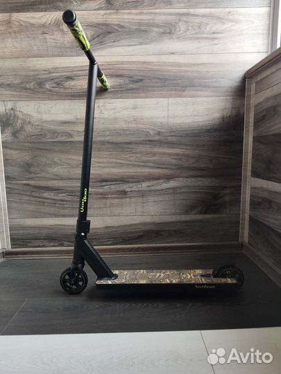 Трюковой самокат tech team voodoo