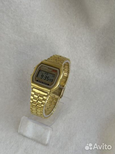 Электронные часы Casio