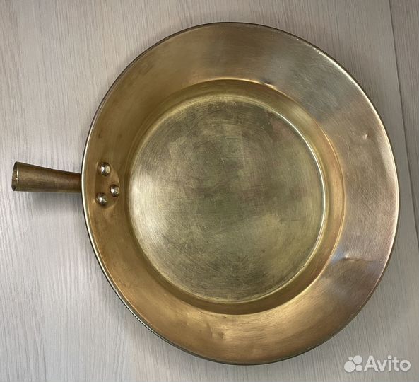 Таз старинный медный латунный 33 см в интерьер
