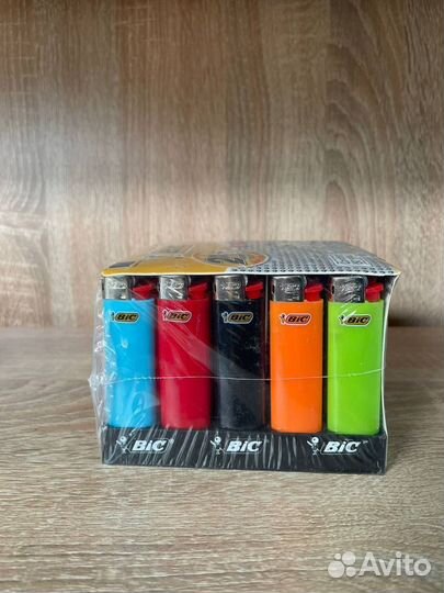 Зажигалка BIC