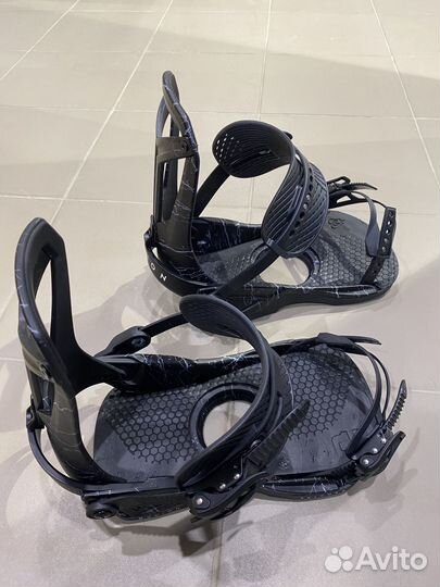 Крепления для сноуборда Union Falcor