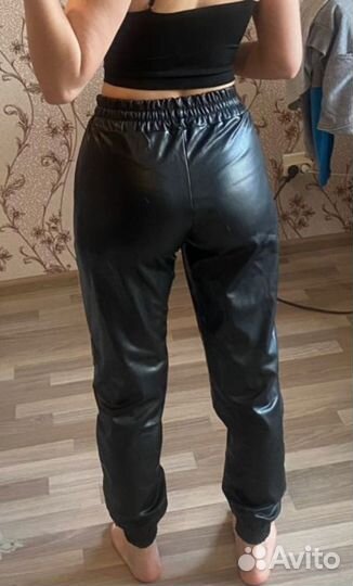 Кожаные брюки женские 44-46р