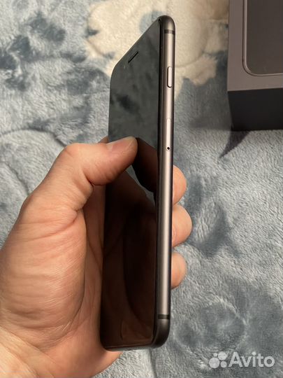iPhone 8 Plus, 64 ГБ