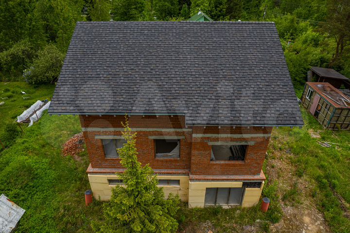 Дом 264 м² на участке 9 сот.