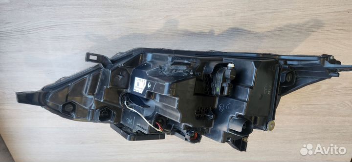 Фара правая Nissan qashqai j11 Led