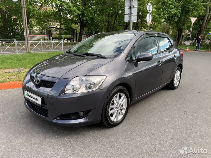 Toyota Auris 1.4 МТ, 2009, 250 000 км