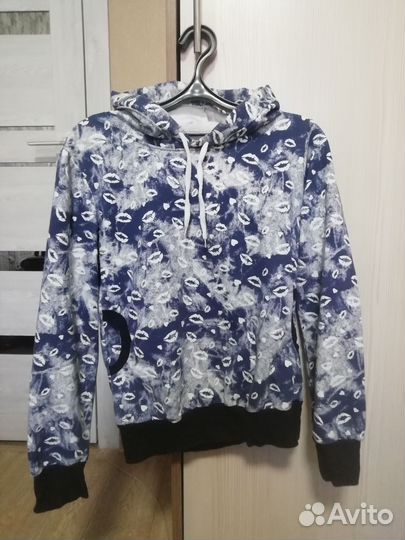 Женская кофточка