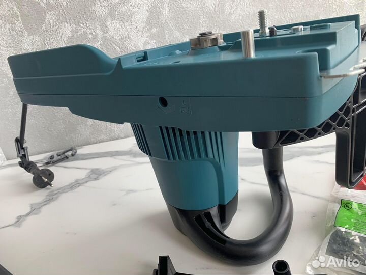 Электрическая пила makita UC3541A