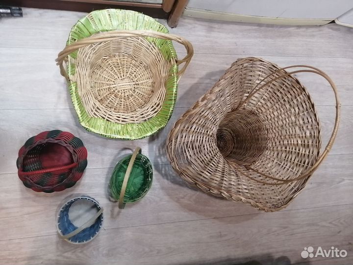 Корзинки плетеные