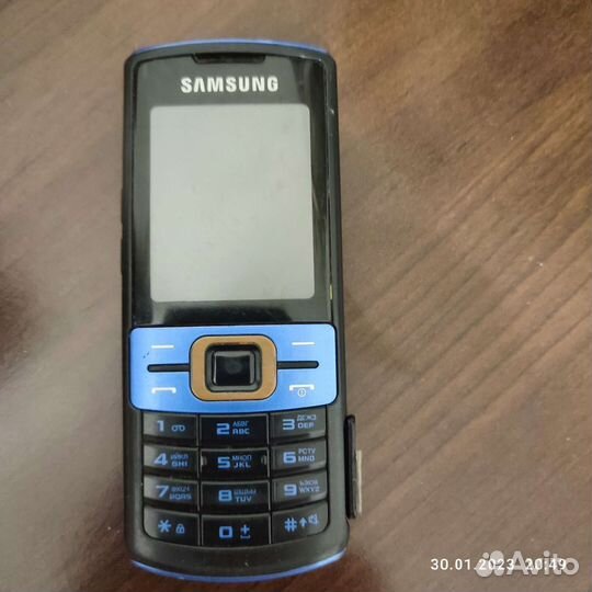 Телефон Samsung