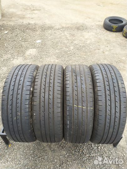 Goodyear EfficientGrip SUV 4x4 215/60 R17 95V