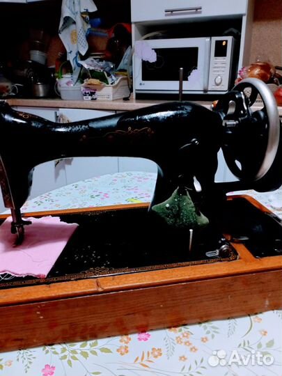 Швейная машинка подольская ручная