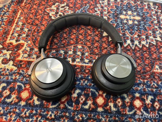 Bang & Olufsen Beoplay H9
