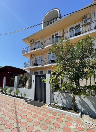 Горничная с проживанием