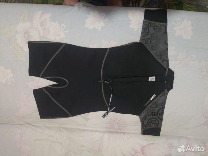 Гидрокостюм