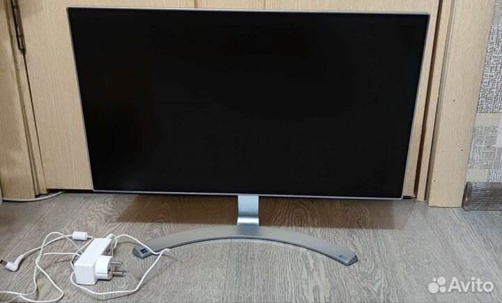 Монитор LG 24mp88hv