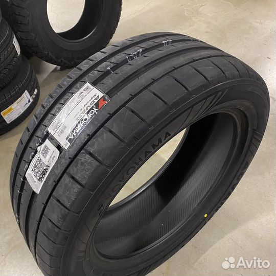 Yokohama Advan Sport V107 235/55 R19 105Y