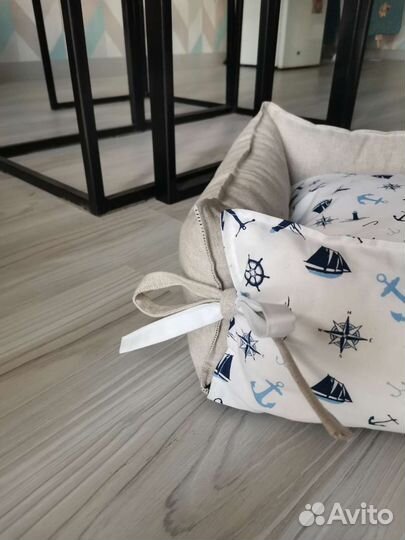 Лежанка для собак и кошек