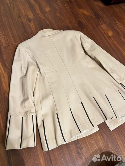 Куртка кожаная женская демисезонная