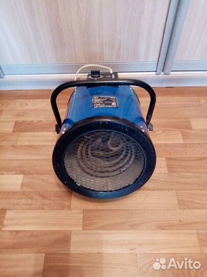 Тепловая пушка. тв-3/5. 3 кв.300 м3. Напdy.400 Вт