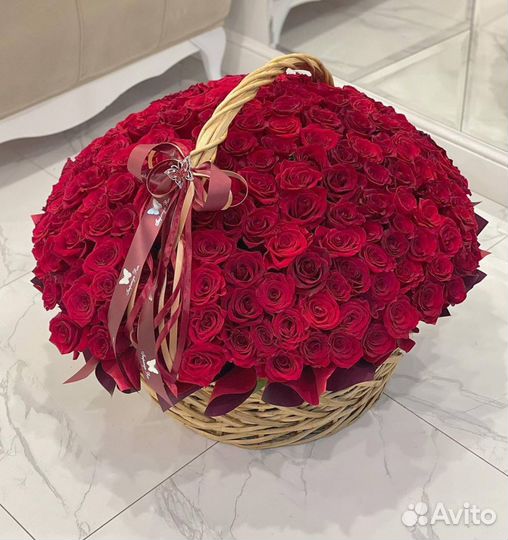 Красивые корзины с живыми цветами