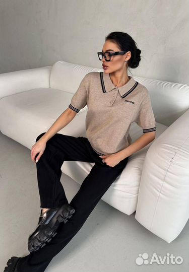 Женское поло Miu Miu бежевое