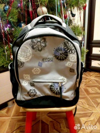 Рюкзак школьный