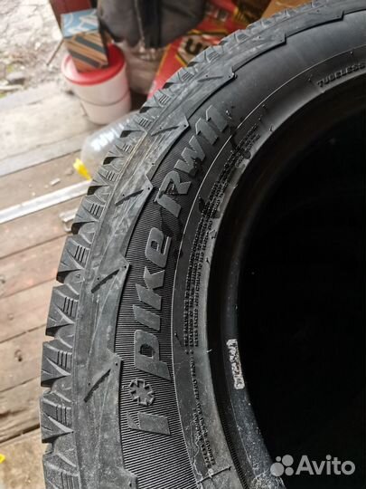 Hankook Winter I'Pike 235/65 R17