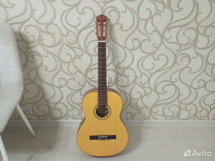 Классическая гитара fender