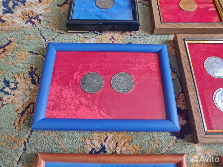 Монеты и медали копии в рамках сувениры