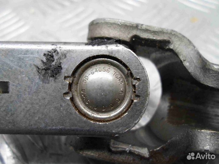 Рулевой карданчик Toyota Matrix 1 E130