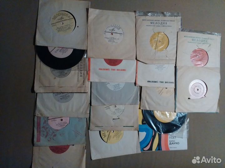 Виниловые пластинки миньоны