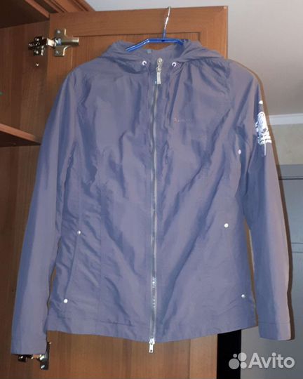 Ветровка женская Outventure с капюшоном, 48 раз