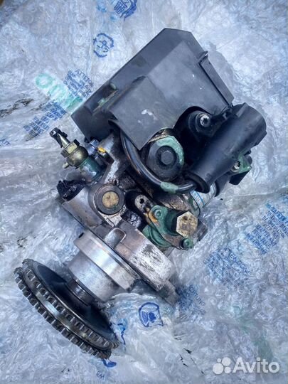 Тнвд Lucas топливный насос на Mersedes