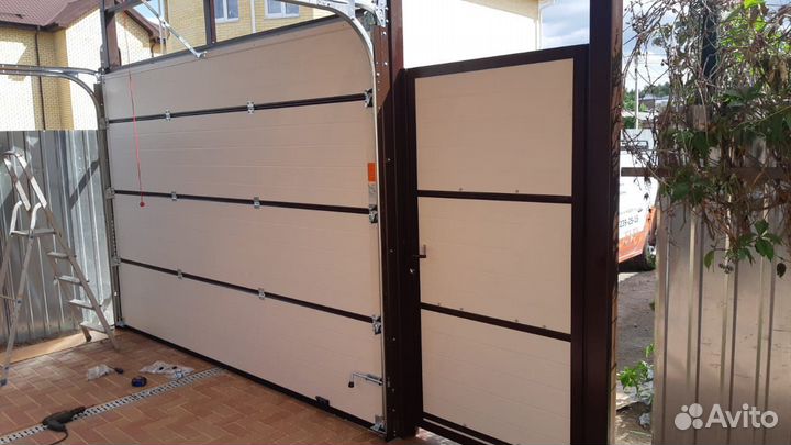 Секционные ворота