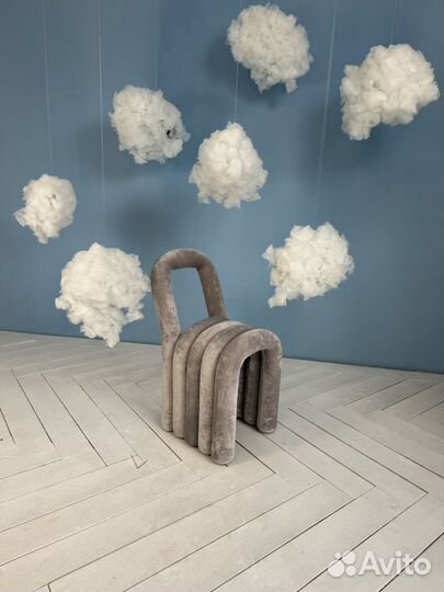 Дизайнерские акцентные стулья