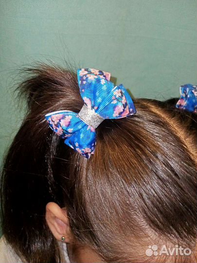 Набор красивых бантиков для волос ручной работы
