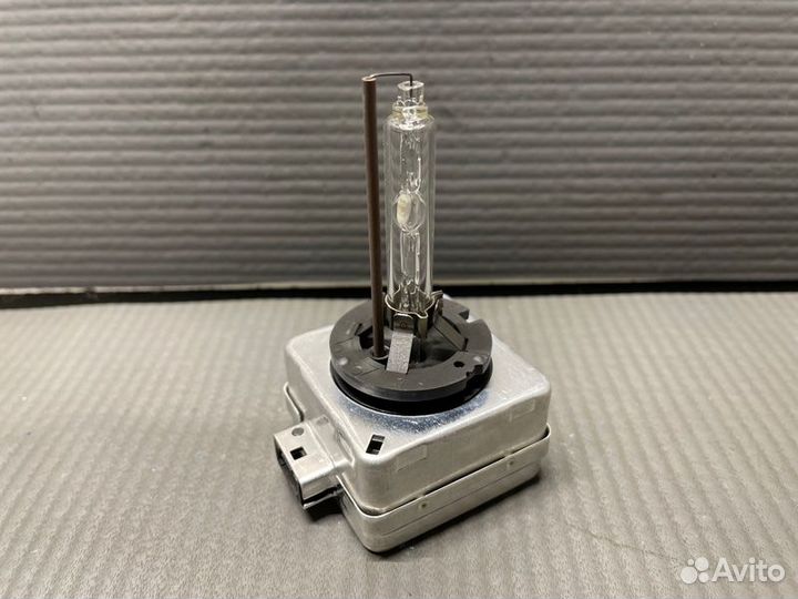 Лампа ксенон Volvo V50 MW20 B4164S3