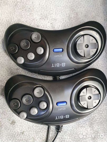 Игровая приставка 8 бит