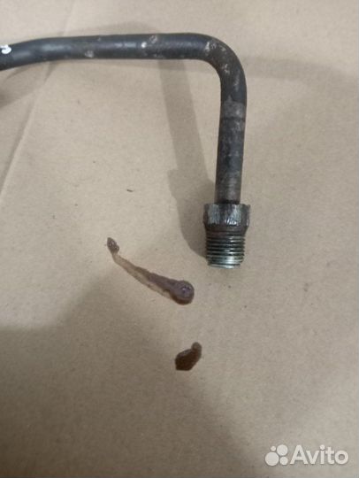 Трубка гидроподвески правая Lexus Lx450D 1VD-FTV