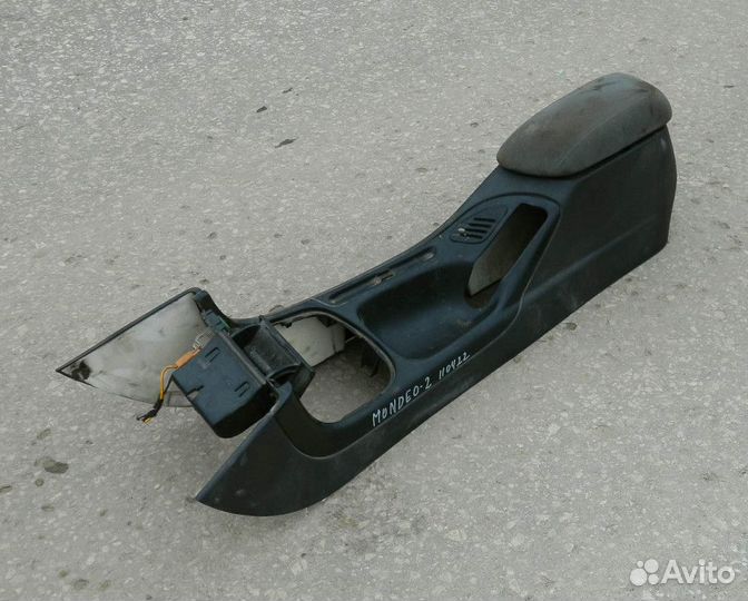 Консоль центральная Mondeo 2