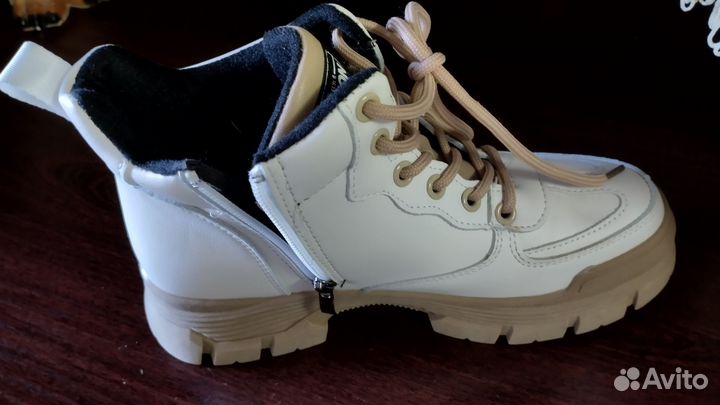 Ботинки демисезонные женские 38раз