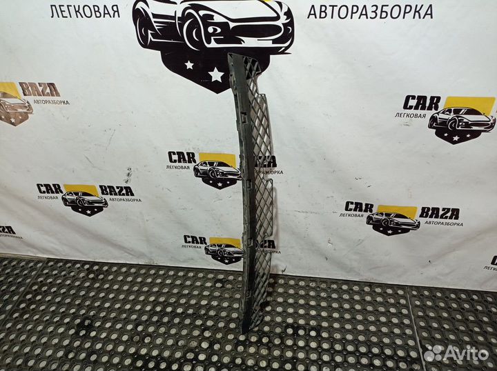 Направляющая заднего бампера Volkswagen Passat