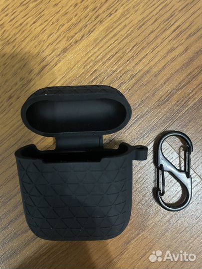 Силиконовый чехол на кейс Airpods 2