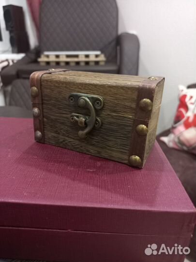 Сундучок-шкатулка
