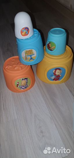 Пирамидка стаканчики