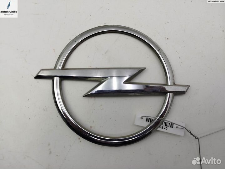 Эмблема 24548 на Opel Zafira B