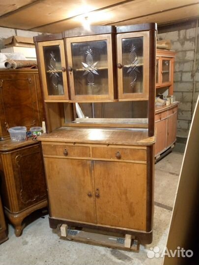 Старинный буфет